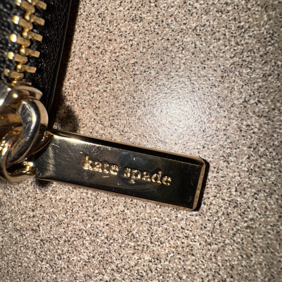 LIKE NEW: Kate Spade Madison Large Continental Wallet - Picture 3 of 9